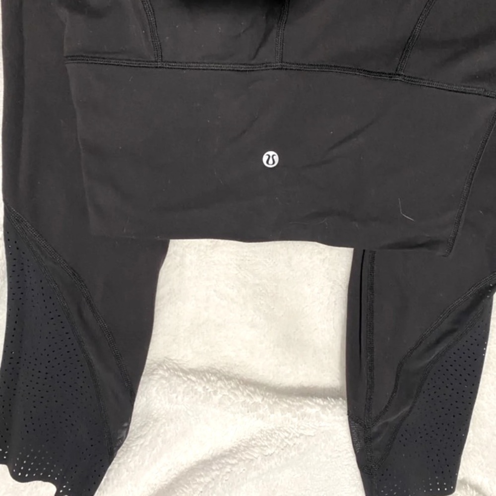 Lululemon black leggings